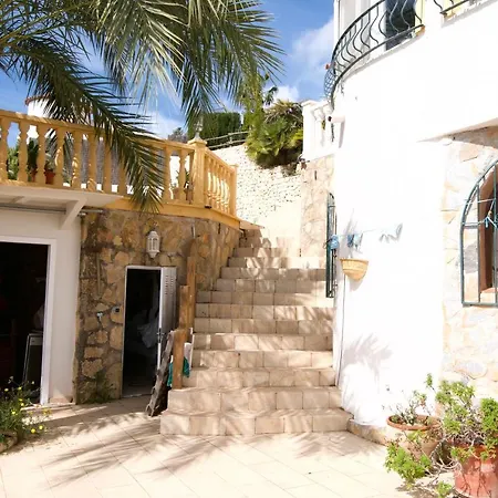 Valentia El Nido Villa
