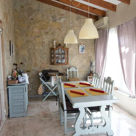 Valentia El Nido Villa *